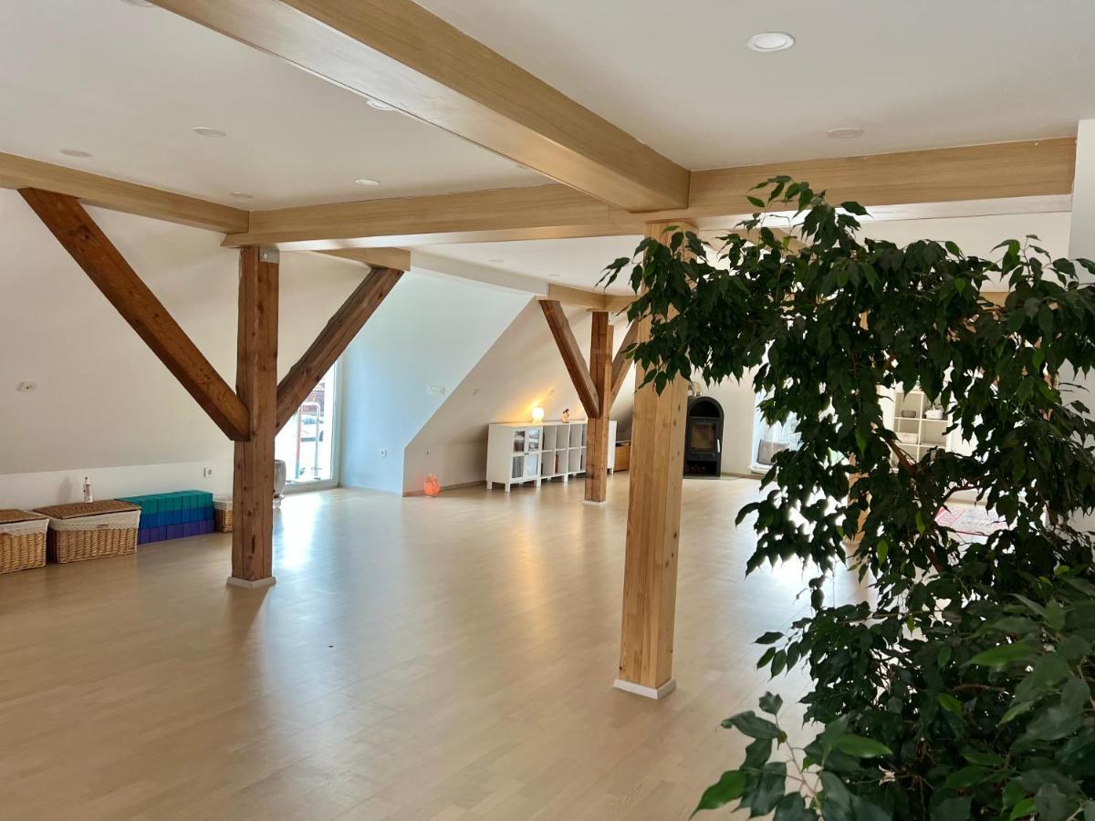 Appartement Om Yoga Center à Slovenska Bistrica Extérieur photo